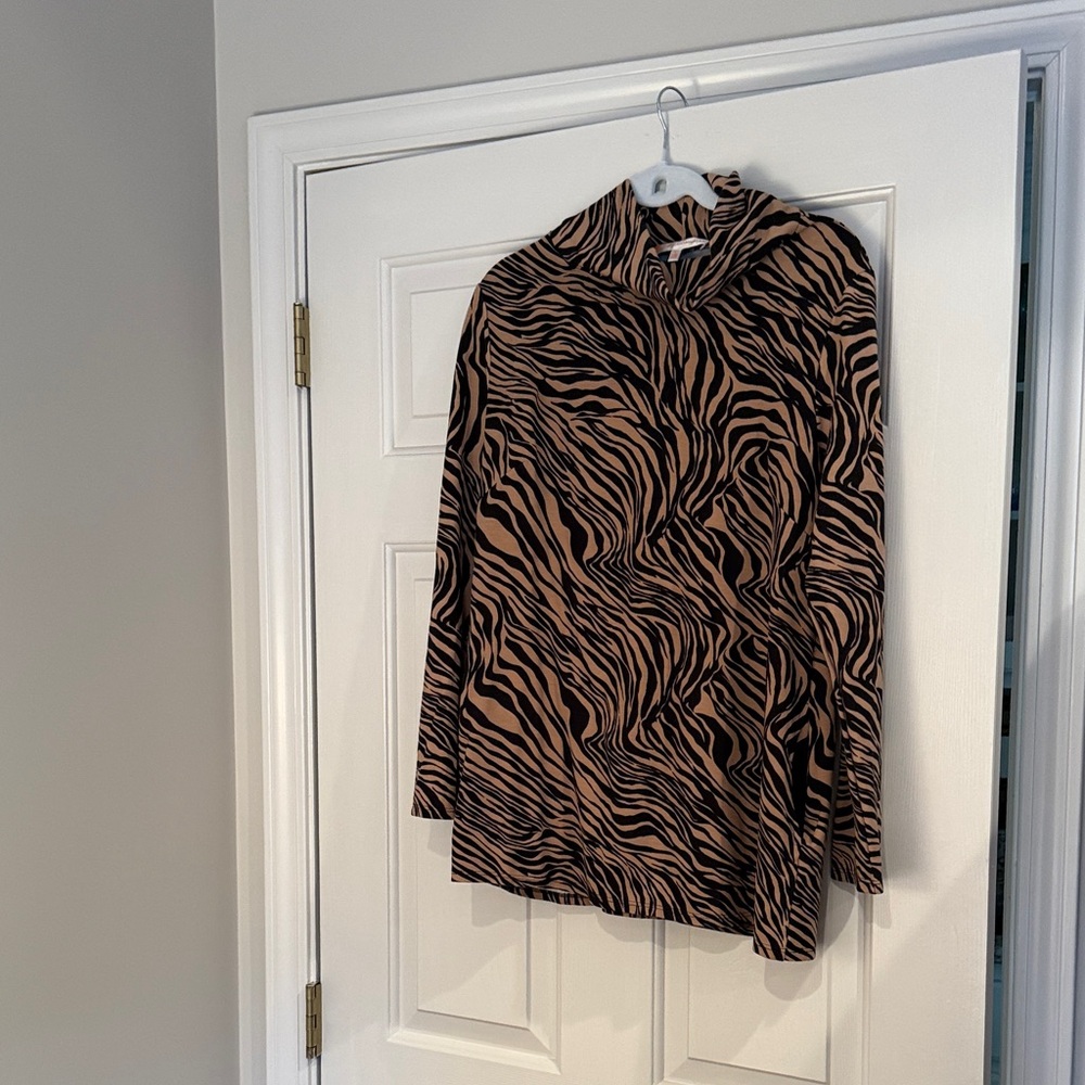 Jude Connally Zebra Pattern Top in Black and Tan Large